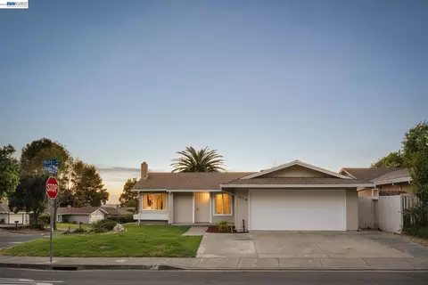 519 Holly St, Vallejo, CA 94589 photo 1