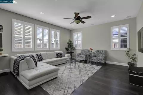 332 Misty Cir, Livermore, CA 94550