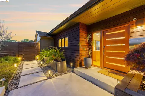 470 Spruce St, Berkeley, CA 94708