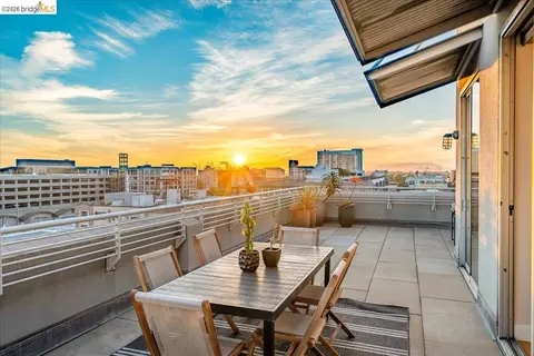 201 4th St #601, Oakland, CA 94607