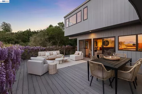 116 Tappan Ln, Orinda, CA 94563