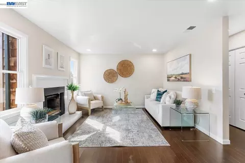 632 Centre Ct, Alameda, CA 94502