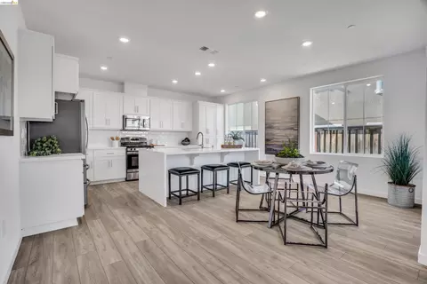 Kitchen - 2404 Indigo Dr, Fairfield, CA 94533 photo 1 of 7