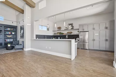 Kitchen - 2404 Indigo Dr, Fairfield, CA 94533 photo 7 of 7