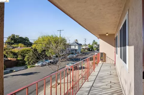 Exterior - 2727 Mcgee Ave, Berkeley, CA 94703 photo 3 of 3