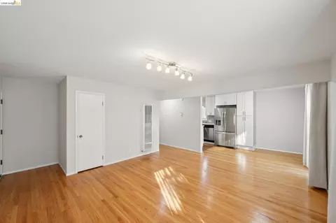 Living - 2727 Mcgee Ave, Berkeley, CA 94703 photo 2 of 7
