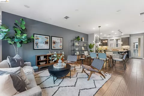489 Diller St, Alameda, CA 94501