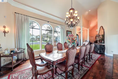 Dining - 1310 Hampton Ct, Discovery Bay, CA 94505 photo 2 of 2