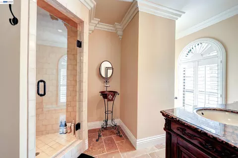 Bath - 1310 Hampton Ct, Discovery Bay, CA 94505 photo 3 of 5