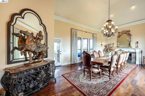 Dining - 1310 Hampton Ct, Discovery Bay, CA 94505 photo 1 of 2