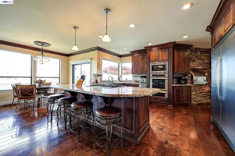 Kitchen - 1310 Hampton Ct, Discovery Bay, CA 94505 photo 1 of 7