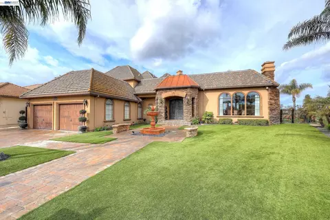 Exterior - 1310 Hampton Ct, Discovery Bay, CA 94505 photo 2 of 15