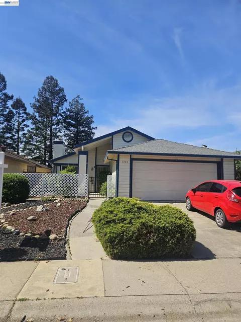 8504 Sunnybrae Dr, Sacramento, CA 95823