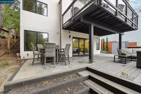 Exterior - 380 Vermont Ave, Berkeley, CA 94707 photo 8 of 9