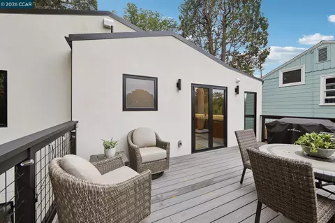Exterior - 380 Vermont Ave, Berkeley, CA 94707 photo 4 of 9