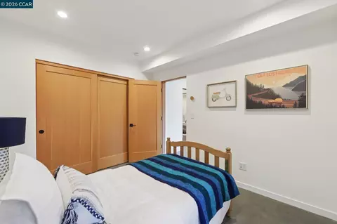 Bedroom - 380 Vermont Ave, Berkeley, CA 94707 photo 6 of 6