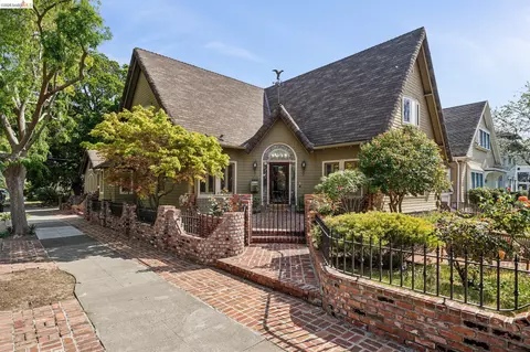 824 Paru St, Alameda, CA 94501