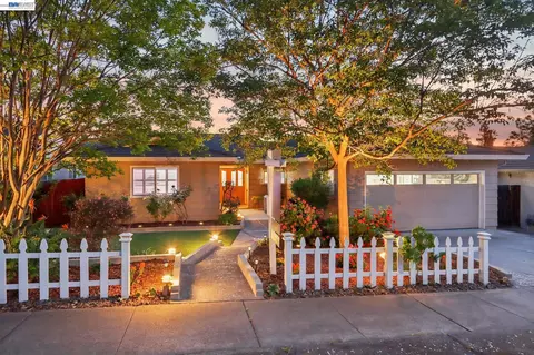 42447 Paseo Padre Pkwy, Fremont, CA 94539