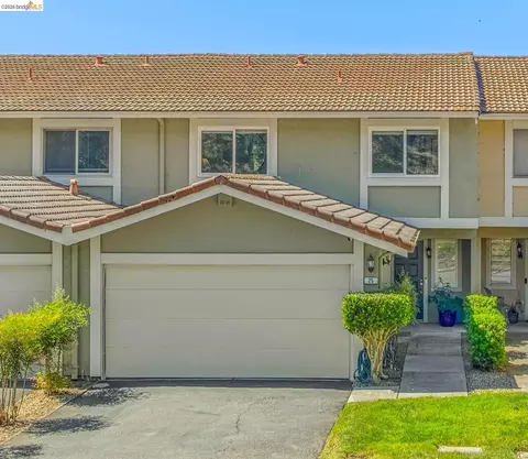 25 Graeagle, Oakland, CA 94605