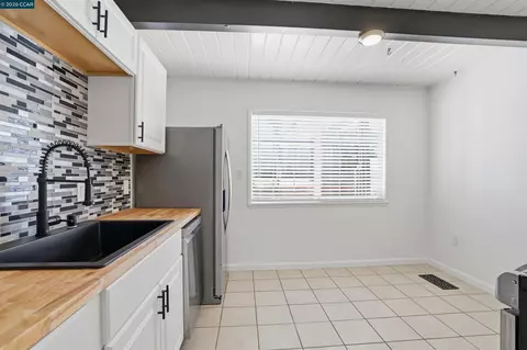 Kitchen - 2828 Hilltop Rd, Concord, CA 94520 photo 1 of 4