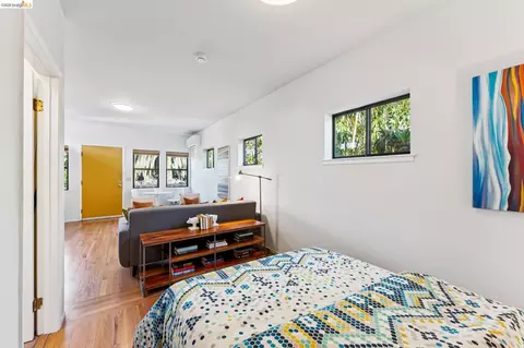 Bedroom - 2112 Mckinley Ave #D, Berkeley, CA 94703 photo 1 of 4
