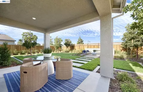 17942 Glen Arbor Way, Lathrop, CA 95330