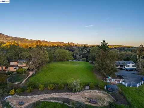 3 Ohlson Ln, Danville, CA 94526 photo 8