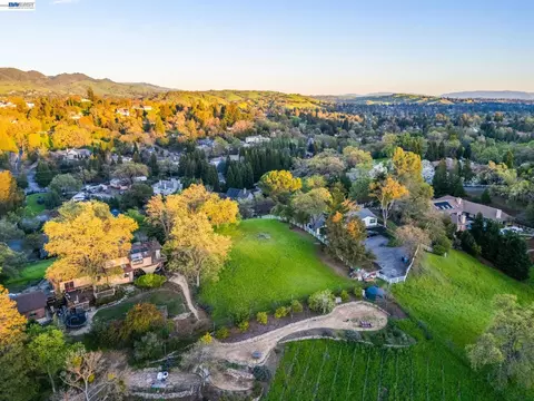 3 Ohlson Ln, Danville, CA 94526 photo 9