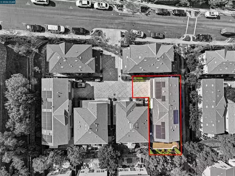 View/Area - 527 Falling Star Dr, Martinez, CA 94553 photo 1 of 6