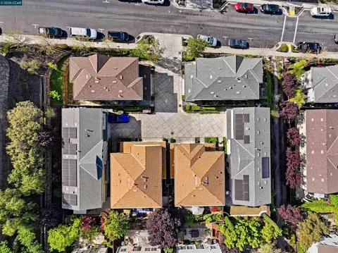 View/Area - 527 Falling Star Dr, Martinez, CA 94553 photo 2 of 6