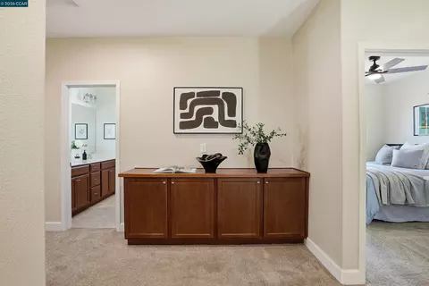 Entry Way - 527 Falling Star Dr, Martinez, CA 94553 photo 10 of 11