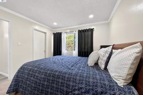 Bedroom - 355 Parkview Ter #B9, Vallejo, CA 94589 photo 3 of 3