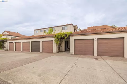 21103 Gary #318A, Castro Valley, CA 94546