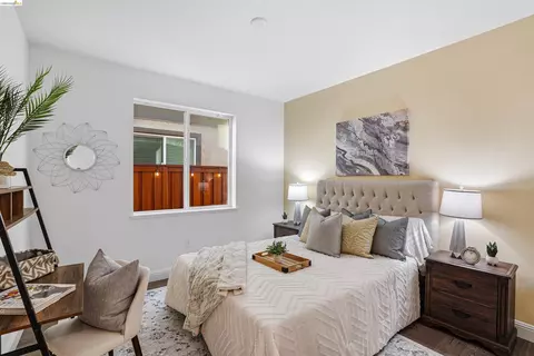 Bedroom - 2525 Modena Dr, Pittsburg, CA 94565 photo 4 of 9