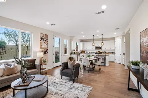 Other - 2525 Modena Dr, Pittsburg, CA 94565 photo 2 of 5