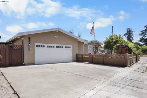 18286 Meekland Ave, Hayward, CA 94541