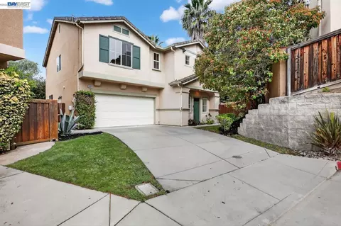 20044 Shadow Creek Cir, Castro Valley, CA 94552
