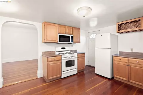 Kitchen - 1718 Bancroft Way, Berkeley, CA 94703 photo 3 of 6
