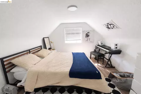 Bedroom - 2045 Emerson St, Berkeley, CA 94703 photo 3 of 3