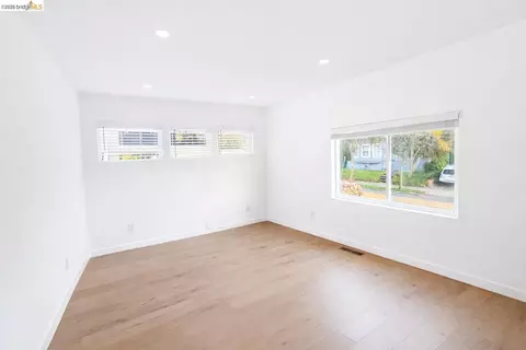 Living - 2045 Emerson St, Berkeley, CA 94703 photo 1 of 2