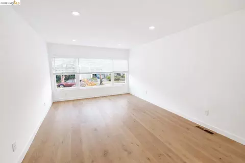 Living - 2045 Emerson St, Berkeley, CA 94703 photo 2 of 2