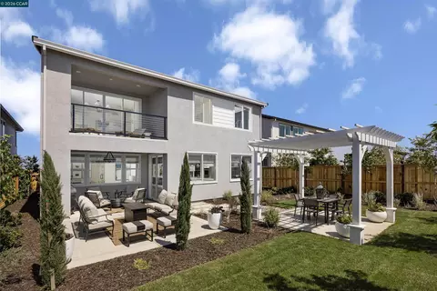 Exterior - 3612 Darnoch Ave, Lathrop, CA 95330 photo 2 of 2