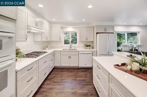 2128 Tice Creek Dr #2, Walnut Creek, CA 94595