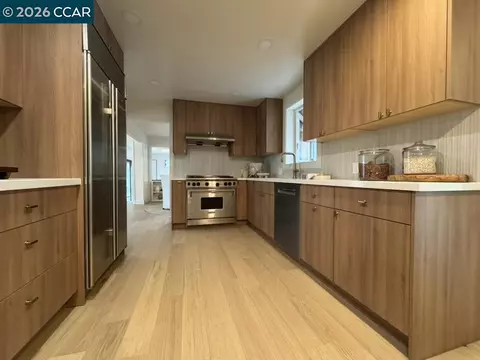 3 Mountain View Pl, Lafayette, CA 94549