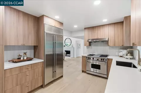 Kitchen - 3 Mountain View Pl, Lafayette, CA 94549 photo 1 of 1
