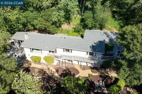 3 Mountain View Pl, Lafayette, CA 94549