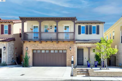 2730 Mount Dana Dr, Dublin, CA 94568