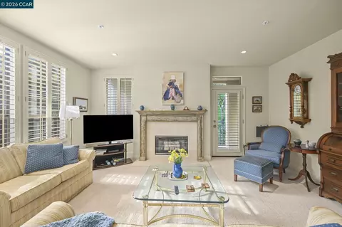 5920 Horsemans Cyn #1B, Walnut Creek, CA 94595