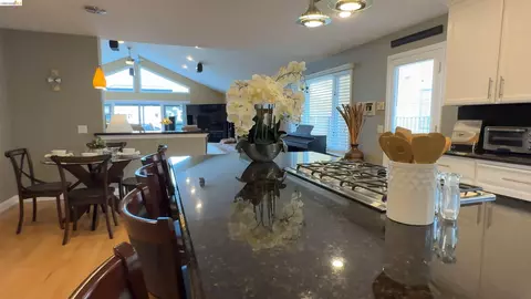 Kitchen - 91 Shell Pl, Discovery Bay, CA 94505 photo 2 of 4