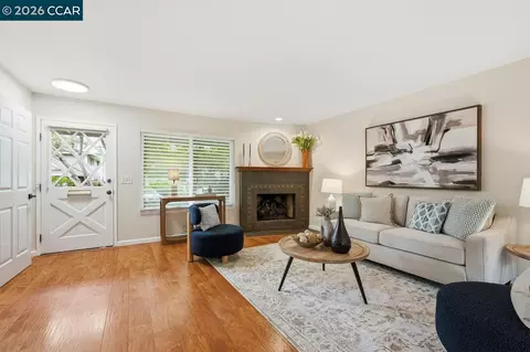 Living - 204 Miramonte Dr, Moraga, CA 94556 photo 3 of 5